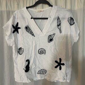 Solitaire White and Navy Seashell Embroidered Blouse